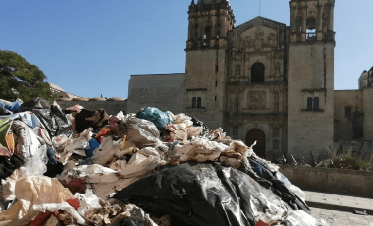 AL MARGEN || Oaxaca de Juárez: por la eterna lucha política, la ciudad se nos deshace entre las manos